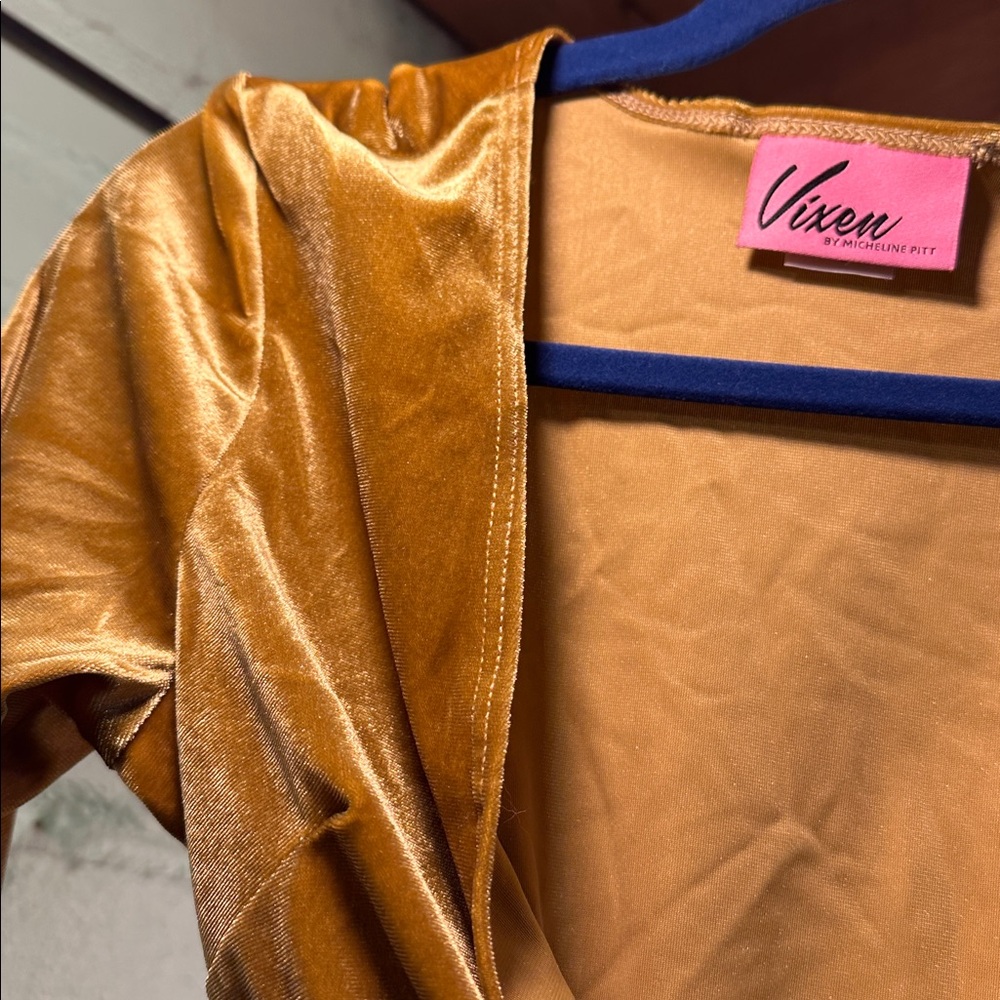 Vixen by Micheline Pitt Gold Velvet Wrap Top - Picture 2 of 3